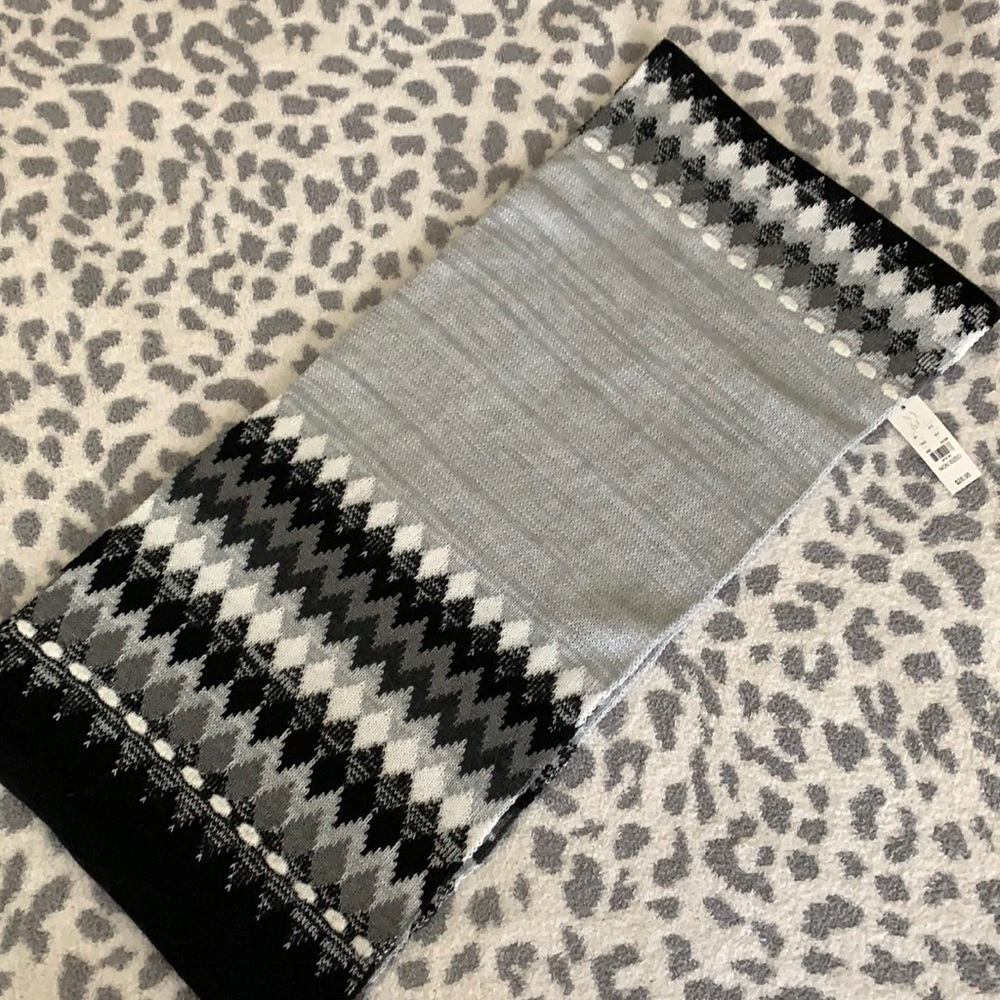 New York & Company Infinity Scarf